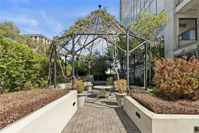 $445,000 | 2828 Peachtree Road Northwest, Unit 1704, Atlanta, GA 30305