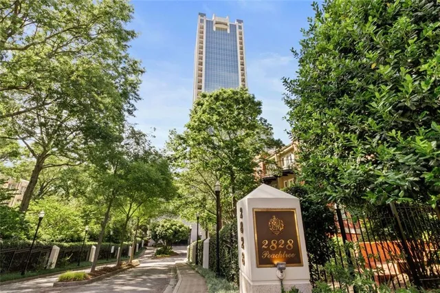 $445,000 | 2828 Peachtree Road Northwest, Unit 1704, Atlanta, GA 30305