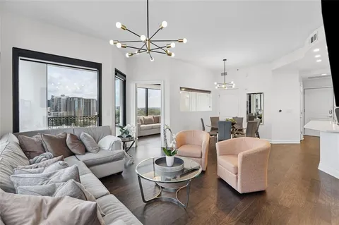 $445,000 | 2828 Peachtree Road Northwest, Unit 1704, Atlanta, GA 30305