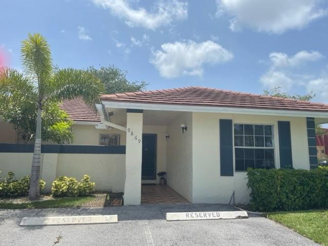 9869 Three Lakes Circle, Unit 6B Boca Raton, FL 33428 - Photo 2 of 8 ALL AGES COMMUNITY