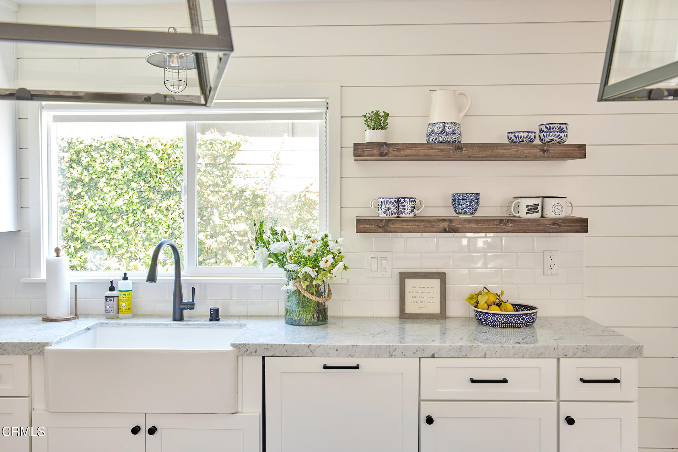 5121 Seabreeze Way Oxnard, CA 93035 - Photo 14 of 31 MLS_Oxnard_kitchen_2