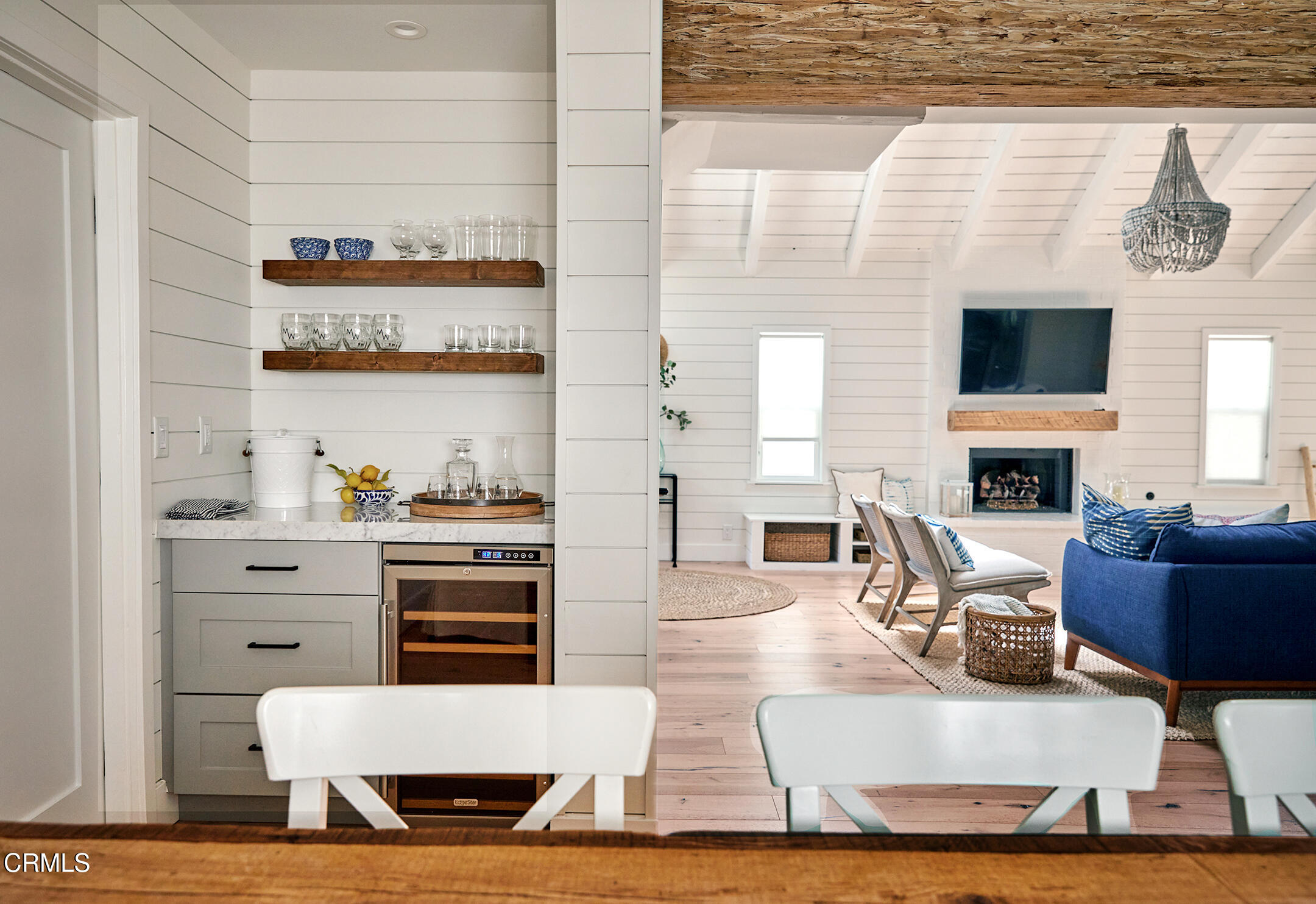 5121 Seabreeze Way Oxnard, CA 93035 - Photo 22 of 31 MLS_Oxnard_Dining Bar_1