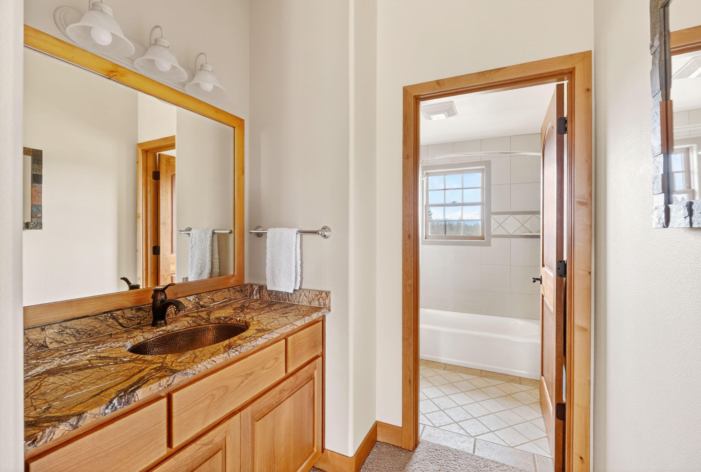 65440 Tweed Road Bend, OR 97703 - Photo 24 of 53 142_Tweed Rd_Pro Property Photos_Bend Re
