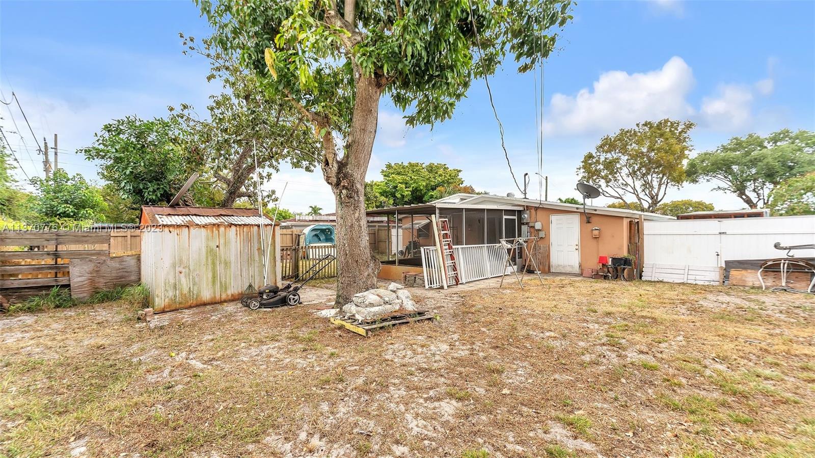 5615 Hood Street Hollywood, FL 33021 - Photo 20 of 35