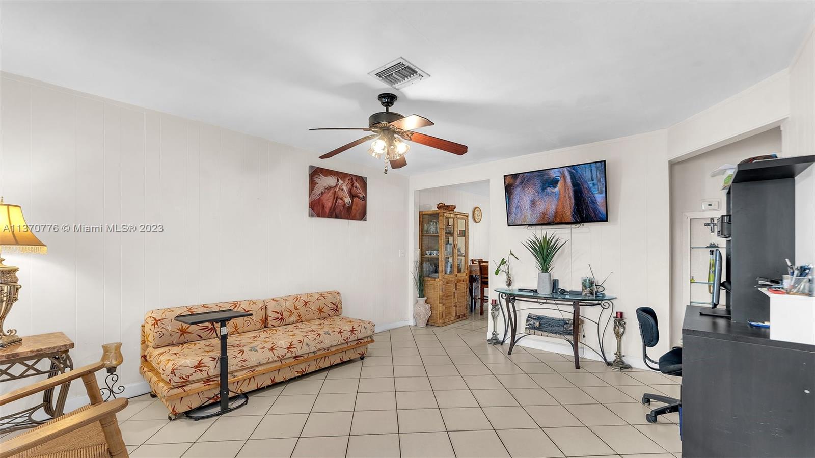 5615 Hood Street Hollywood, FL 33021 - Photo 5 of 35