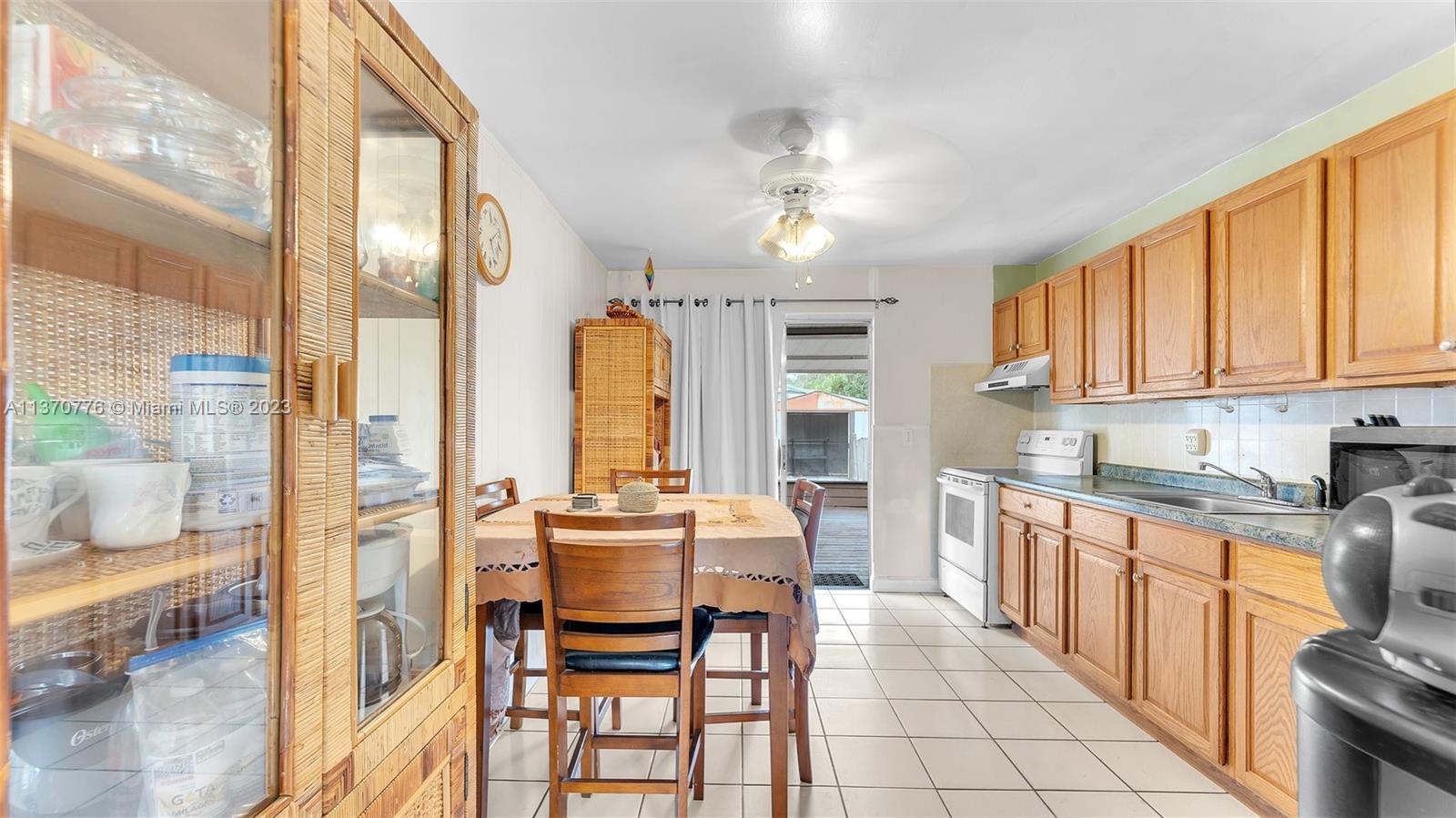 5615 Hood Street Hollywood, FL 33021 - Photo 7 of 35