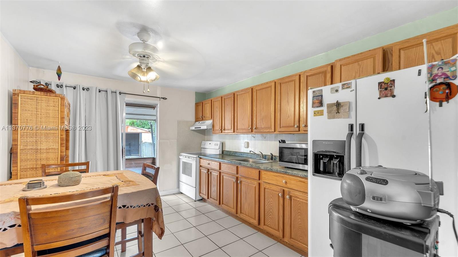 5615 Hood Street Hollywood, FL 33021 - Photo 8 of 35