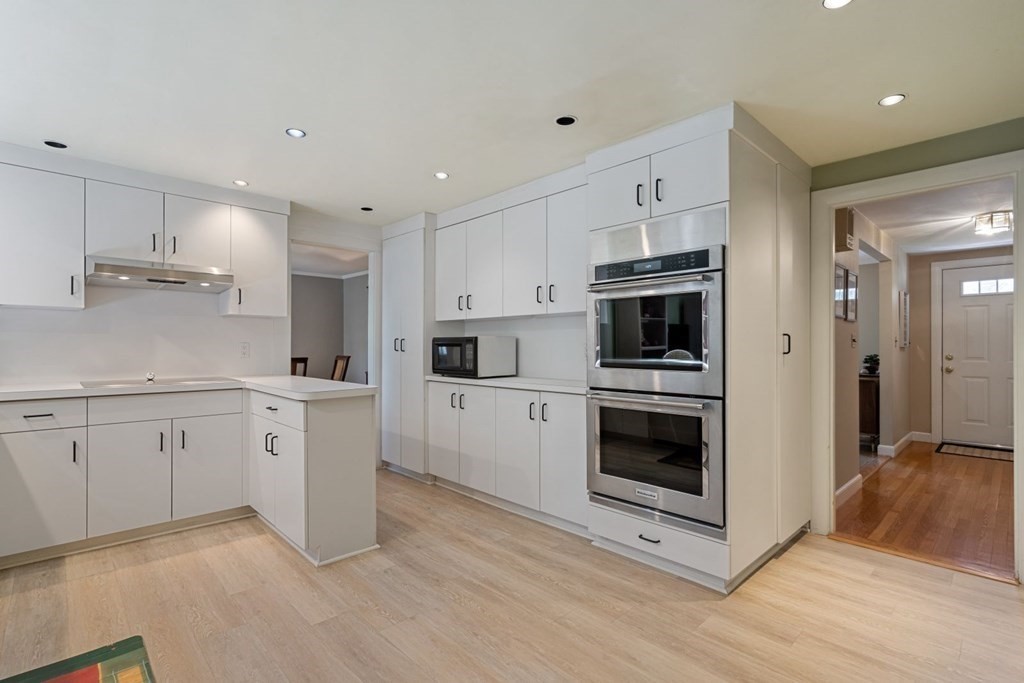 77 Bonwood Road Needham, MA 02492 - Photo 11 of 41