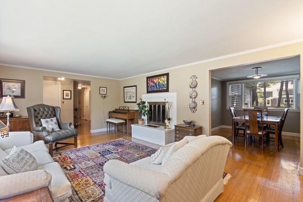 77 Bonwood Road Needham, MA 02492 - Photo 5 of 41