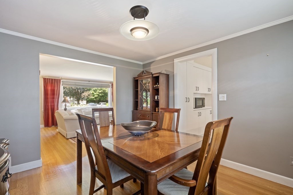 77 Bonwood Road Needham, MA 02492 - Photo 7 of 41