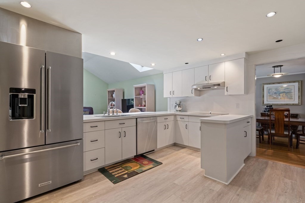 77 Bonwood Road Needham, MA 02492 - Photo 10 of 41