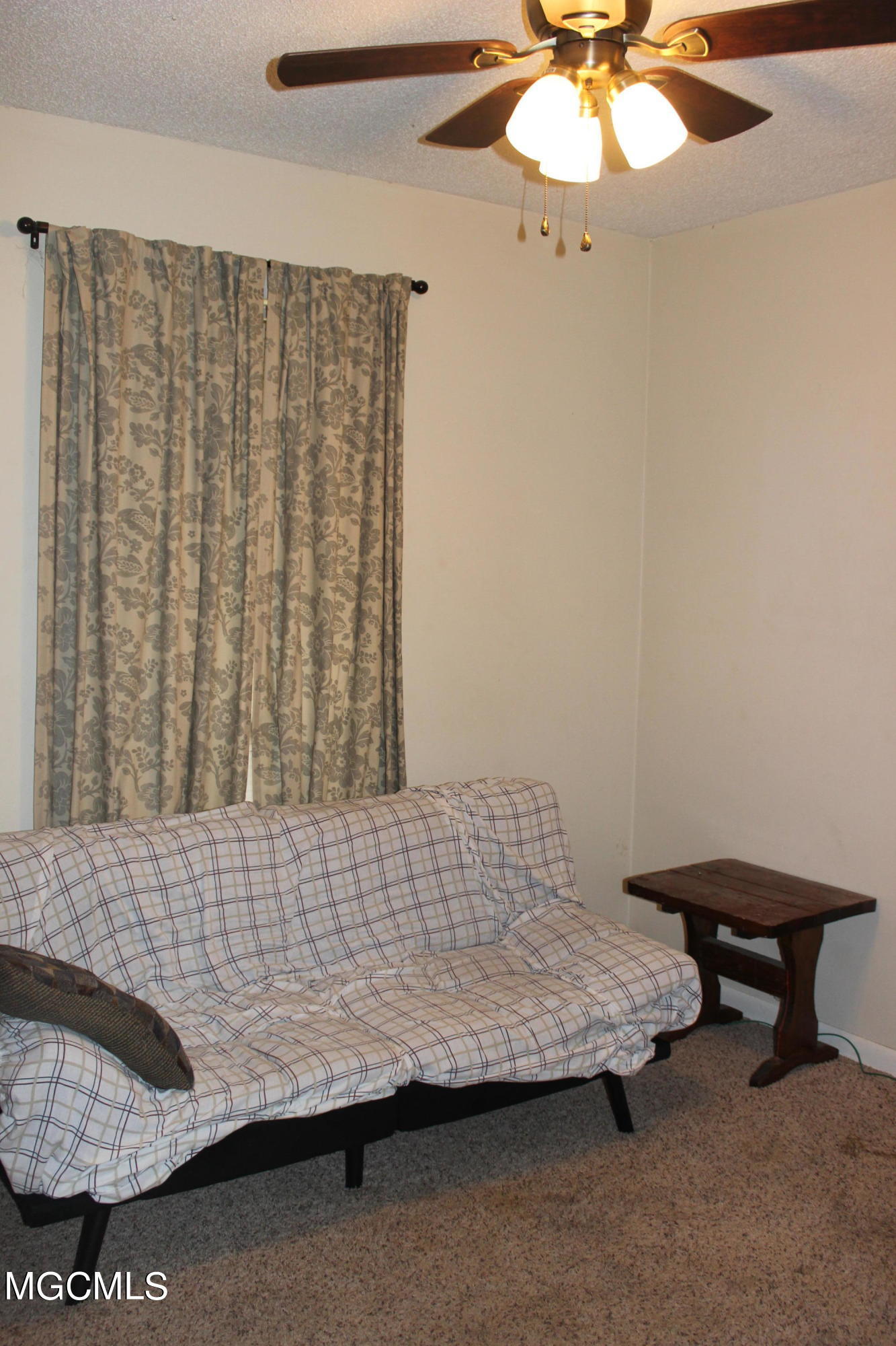 1405 Riverside Drive Gautier, MS 39553 - Photo 9 of 21 IMG_2951