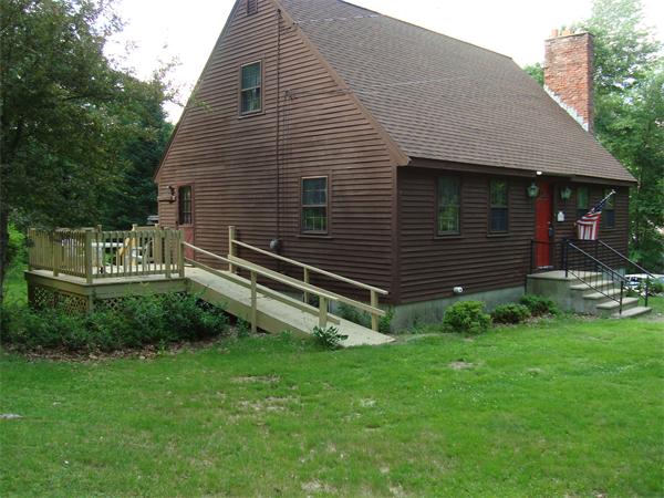 132 8 Lots Road Sutton, MA 01590 - Photo 2 of 17