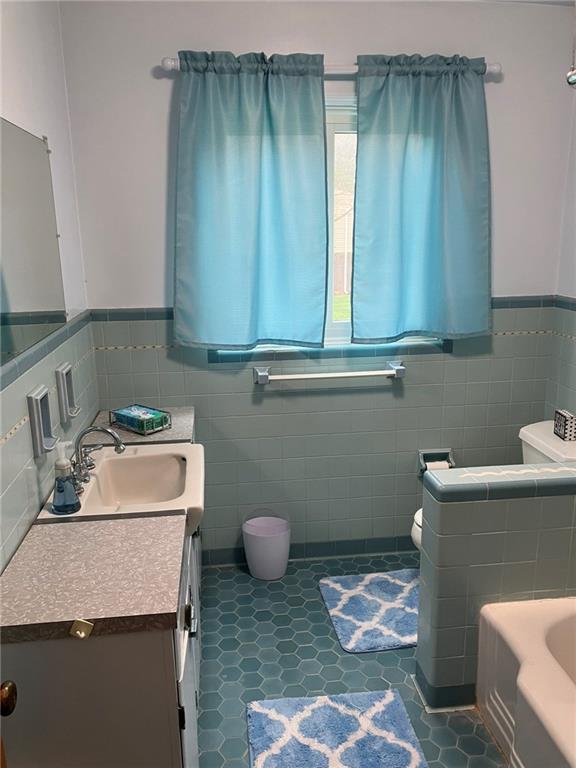 1382 Reissing Road McDonald, PA 15057 - Photo 16 of 27 Main hall bathroom