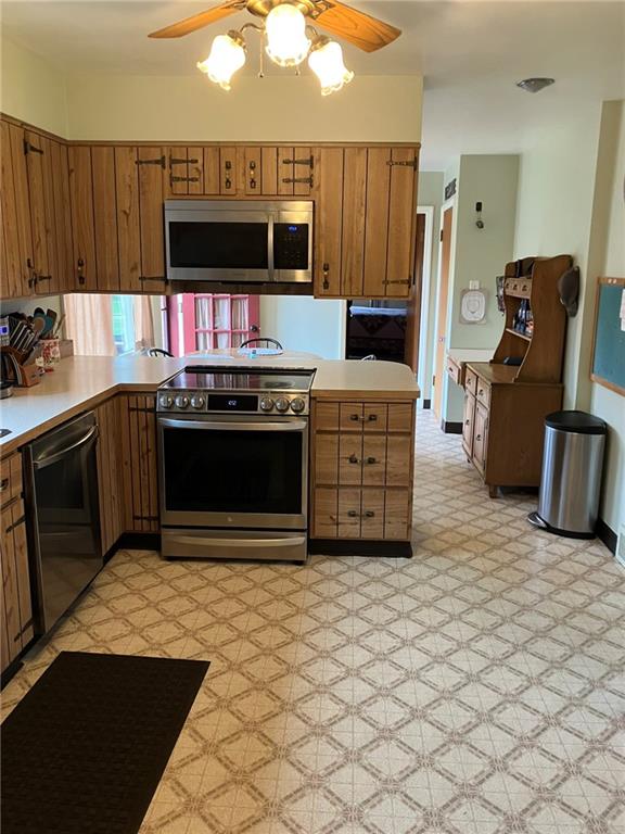1382 Reissing Road McDonald, PA 15057 - Photo 9 of 27 Gallery Image 9