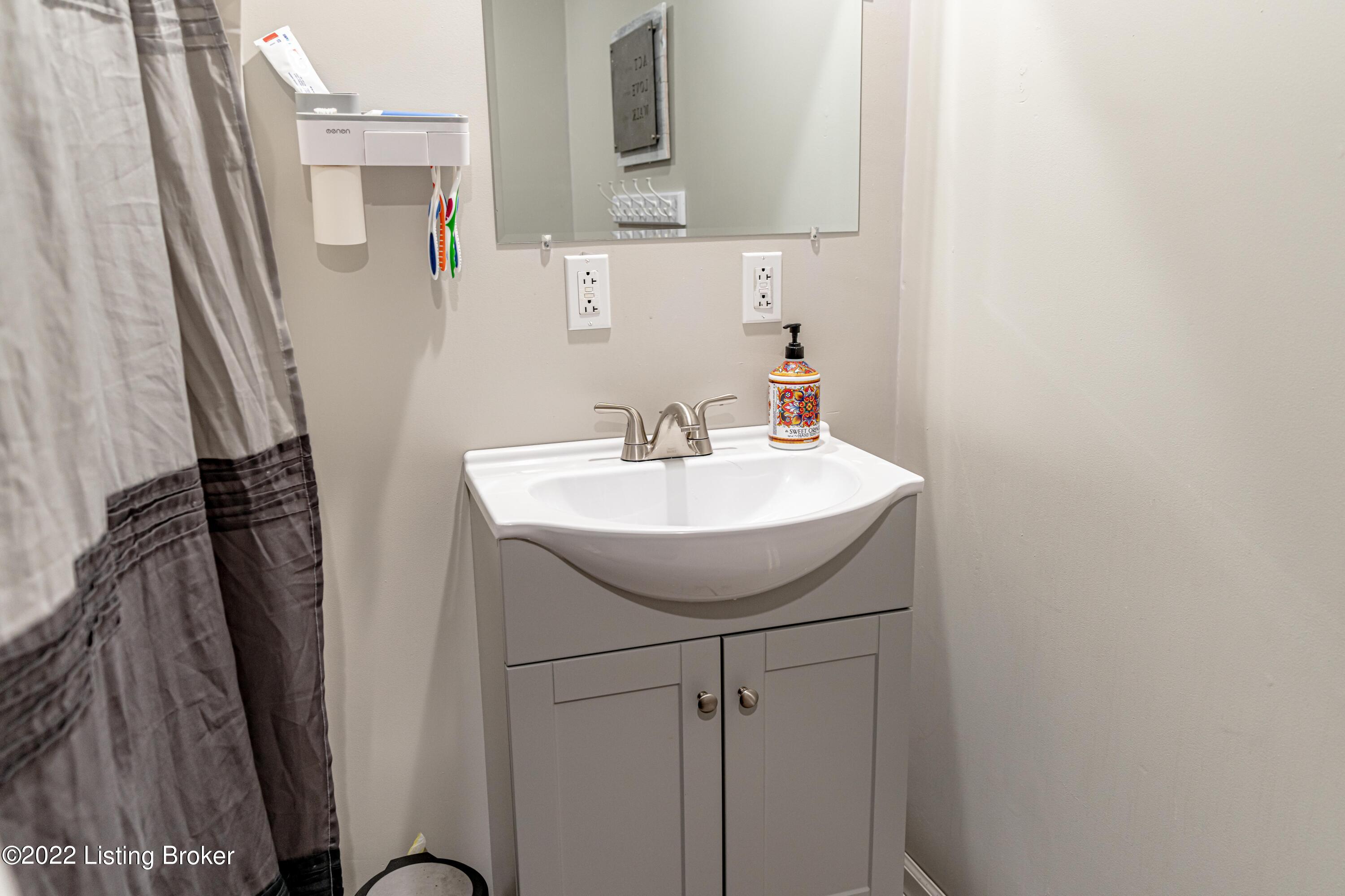 2316 Willow Reed Road La Grange, KY 40031 - Photo 45 of 64 DSC00895