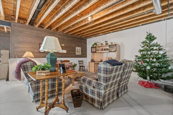 $635,000 | 17955 Ashlea Drive, Unit 10, Brookfield, WI 53045