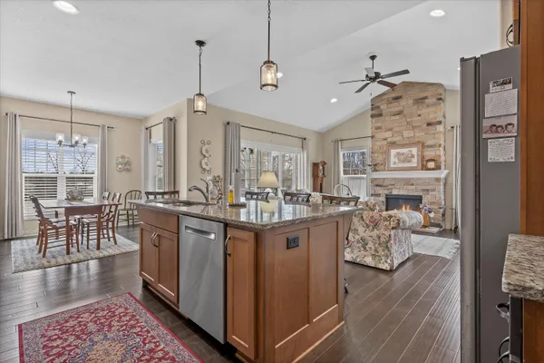 $635,000 | 17955 Ashlea Drive, Unit 10, Brookfield, WI 53045