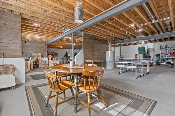 $635,000 | 17955 Ashlea Drive, Unit 10, Brookfield, WI 53045