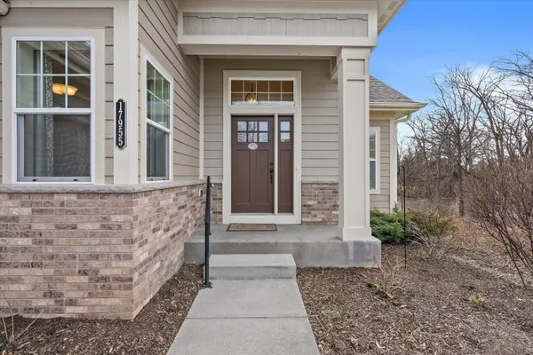$635,000 | 17955 Ashlea Drive, Unit 10, Brookfield, WI 53045