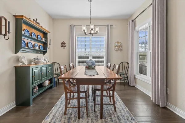 $635,000 | 17955 Ashlea Drive, Unit 10, Brookfield, WI 53045