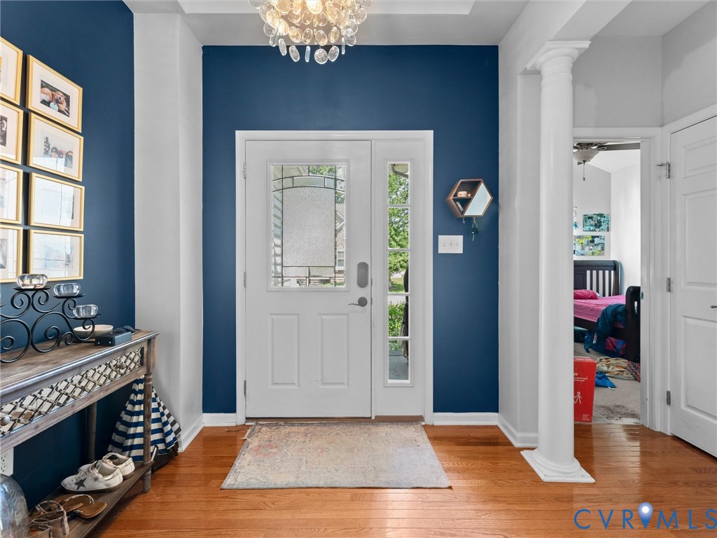 7434 South Franklins Way Quinton, VA 23141 - Photo 2 of 31 Entryway featuring hardwood flooring, a decorative
