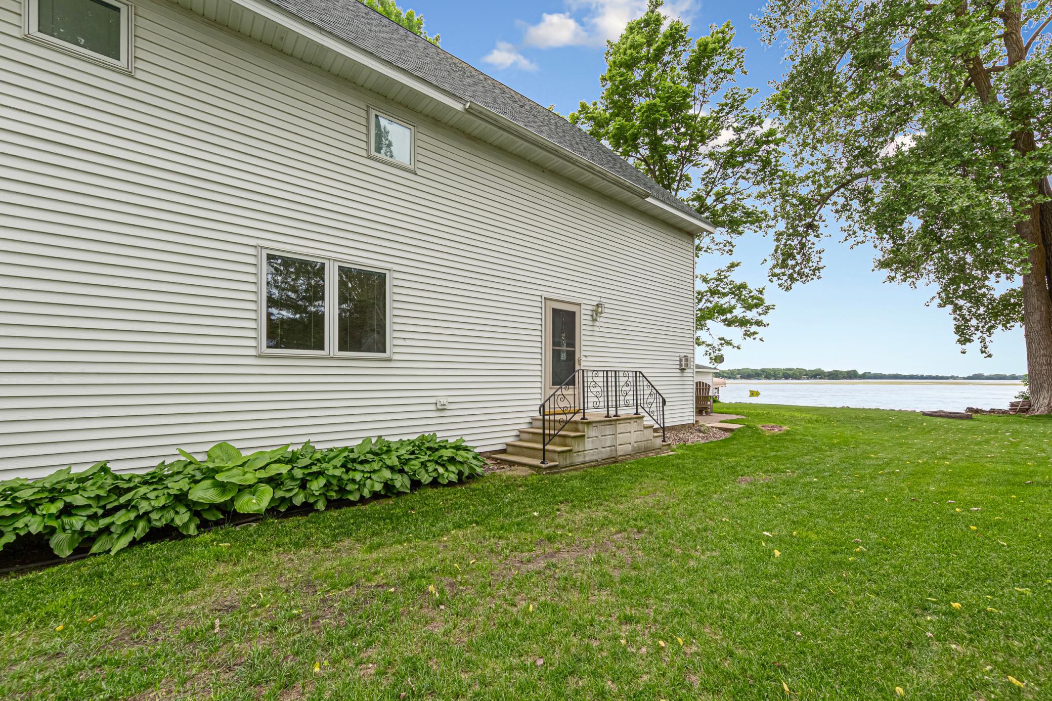 943 North Reed Street Waterville, MN 56096 - Photo 4 of 41