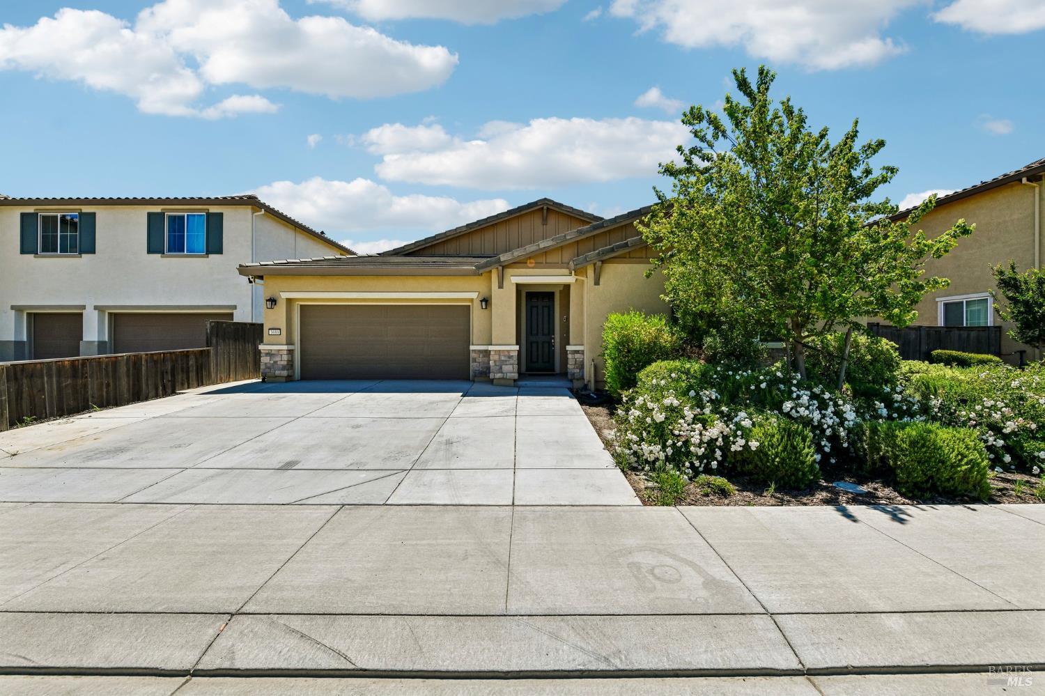 1680 Gold Street Dixon, CA 95620 - Photo 2 of 50