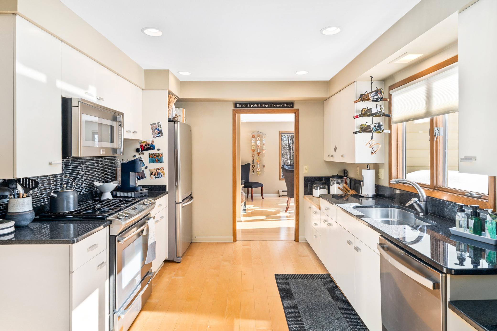 1722 N Road Duluth, MN 55811 - Photo 32 of 54