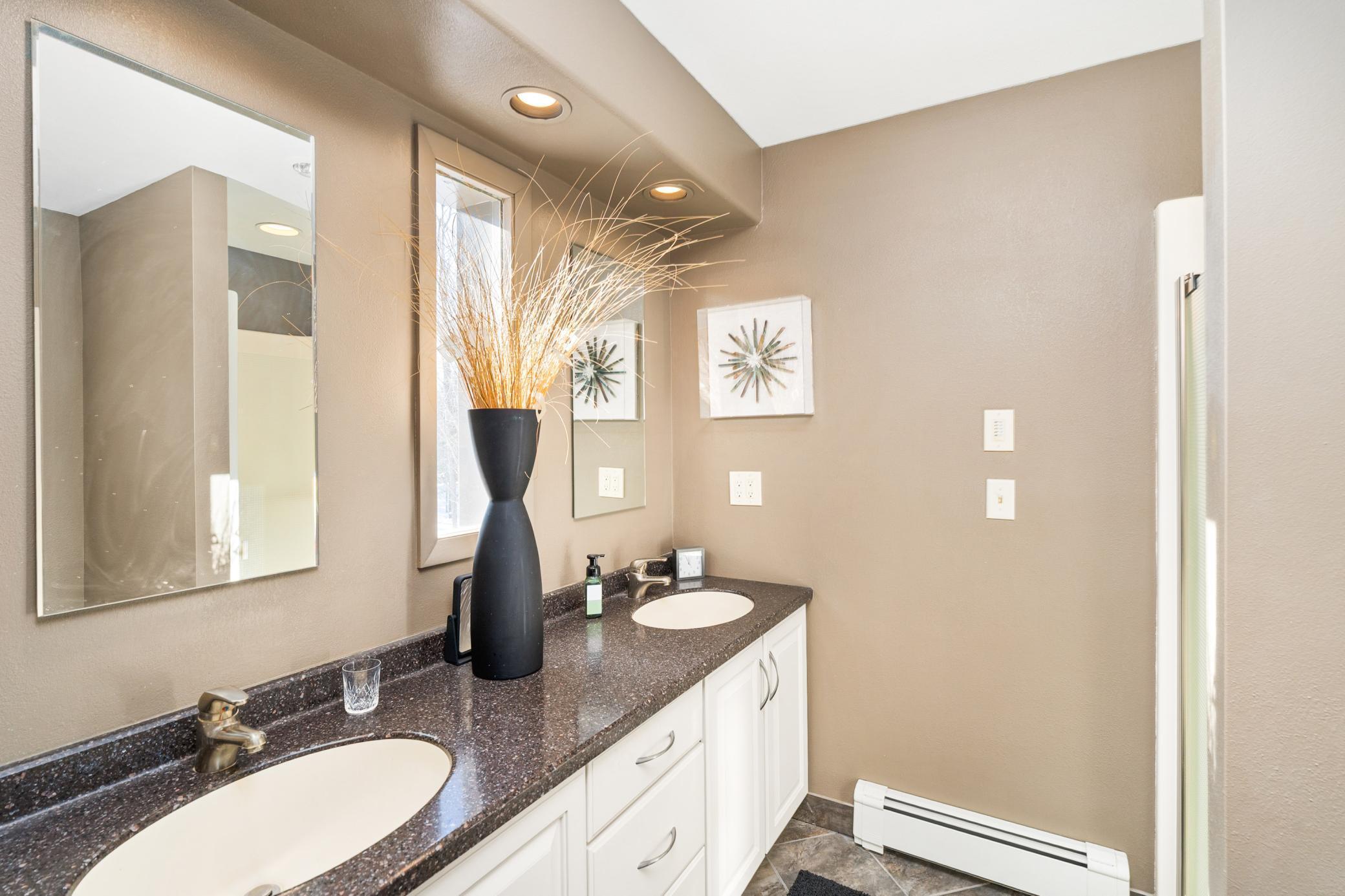 1722 N Road Duluth, MN 55811 - Photo 41 of 54