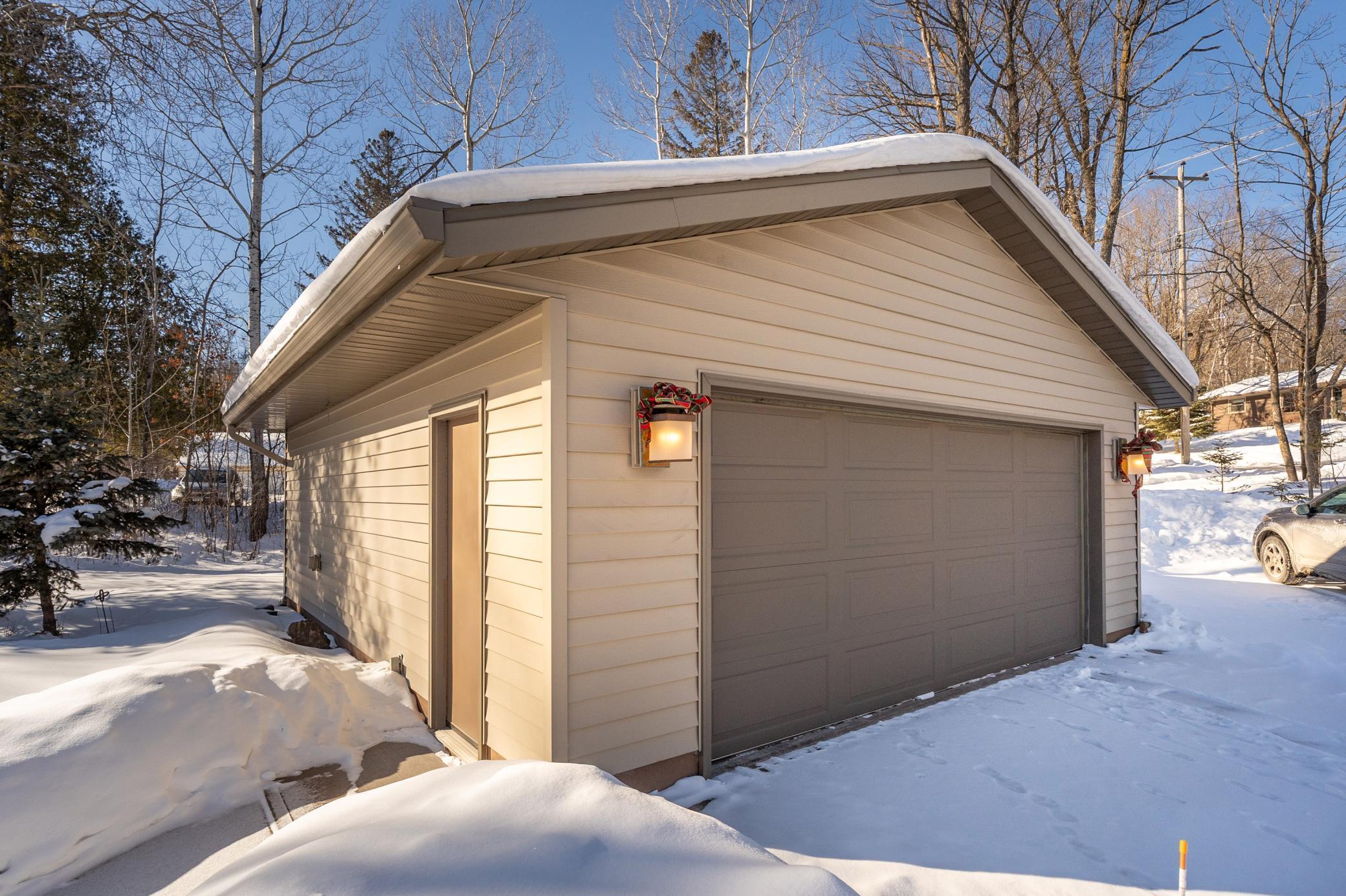 1722 N Road Duluth, MN 55811 - Photo 10 of 54