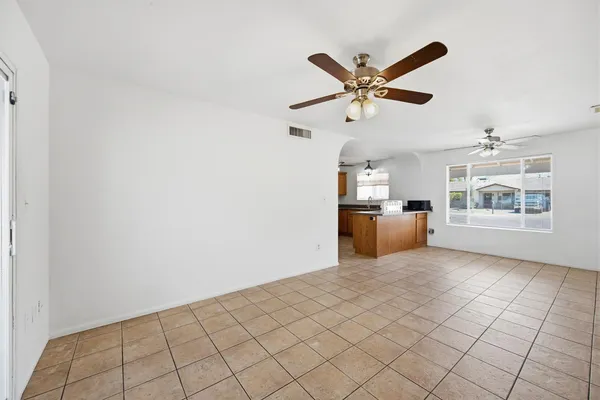 $2,200 | 204 East Duke Drive, Tempe, AZ 85283