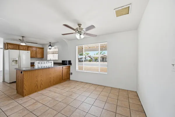 $2,200 | 204 East Duke Drive, Tempe, AZ 85283