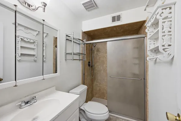 $2,300 | 204 East Duke Drive, Tempe, AZ 85283