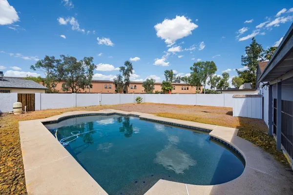 $2,200 | 204 East Duke Drive, Tempe, AZ 85283