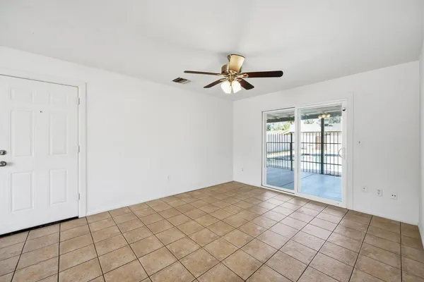 $2,200 | 204 East Duke Drive, Tempe, AZ 85283