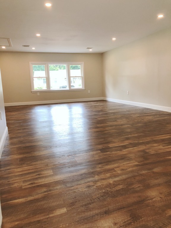 132 Ruthellen Road Bellingham, MA 02019 - Photo 16 of 30 Gallery Image 16