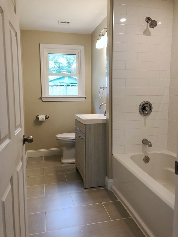 132 Ruthellen Road Bellingham, MA 02019 - Photo 18 of 30 Gallery Image 18