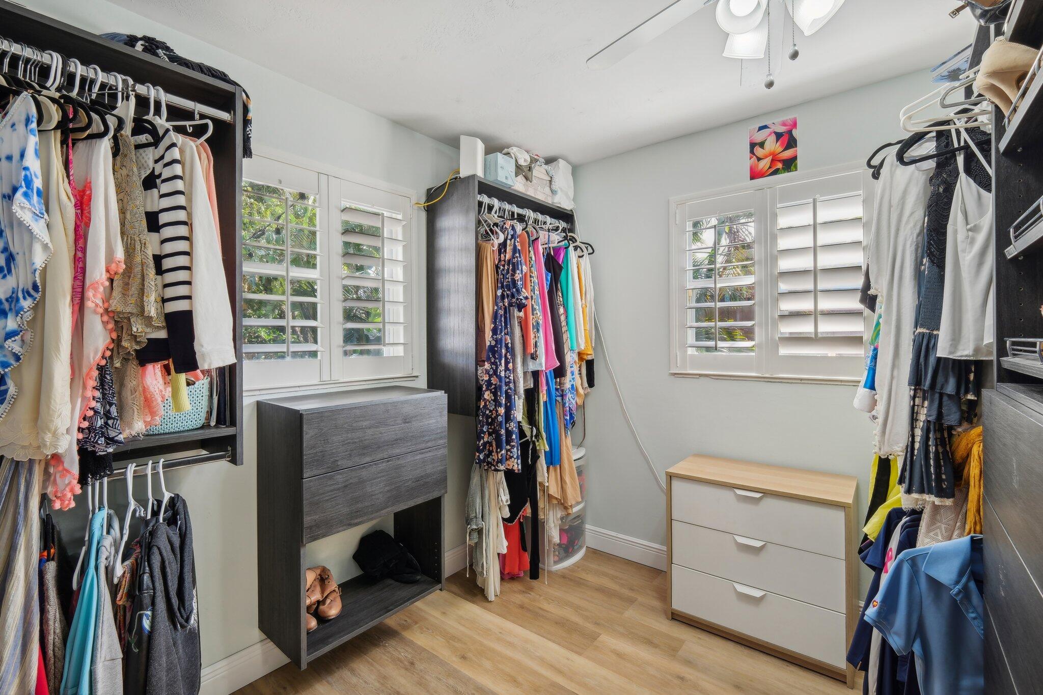 19129 Southeast Robert Drive Jupiter, FL 33469 - Photo 17 of 29 28-web-or-mls-SE Robert Dr-026