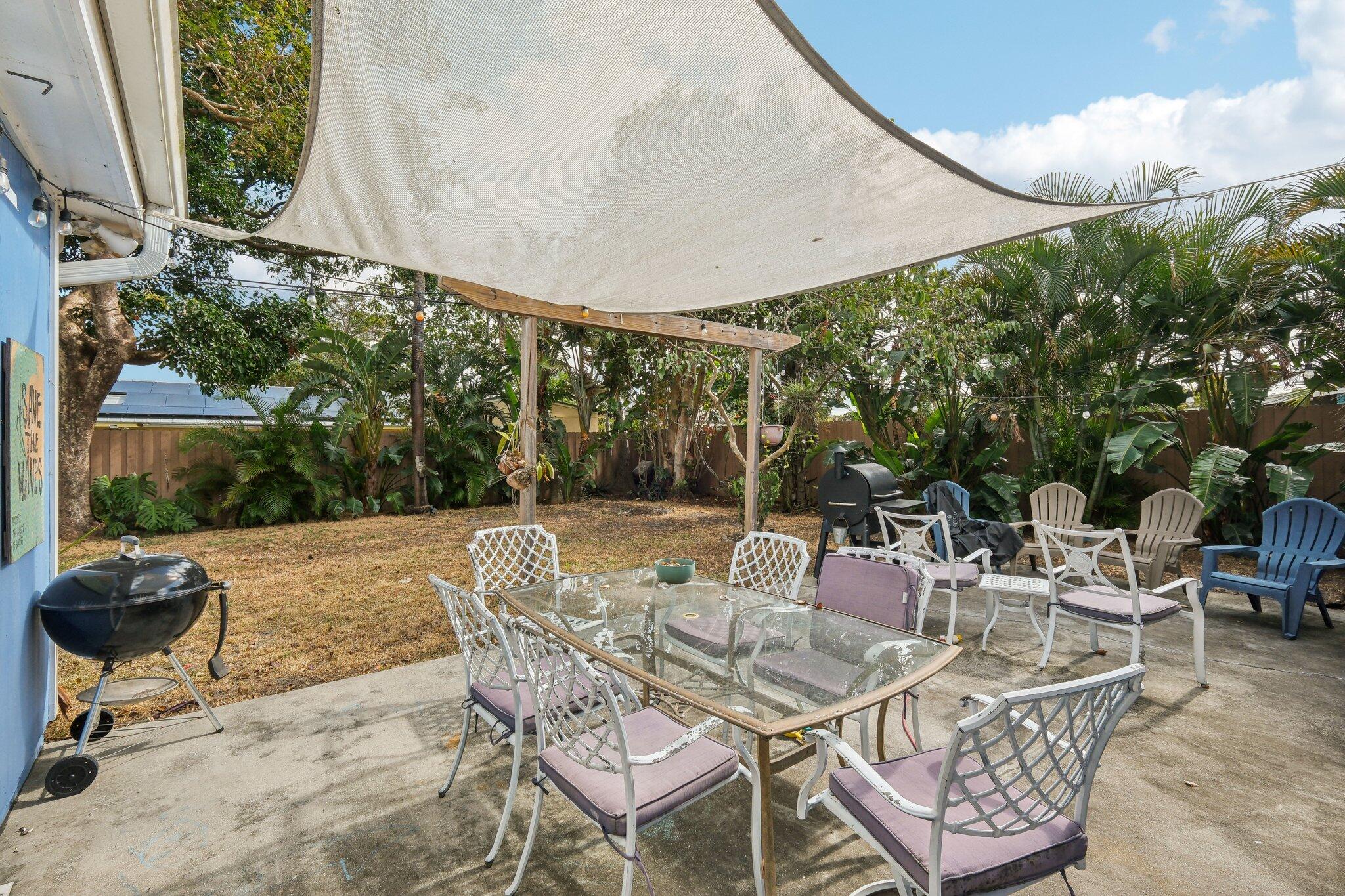 19129 Southeast Robert Drive Jupiter, FL 33469 - Photo 23 of 29 33-web-or-mls-SE Robert Dr-031