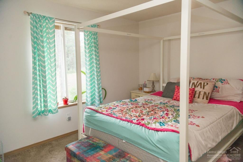 54278 Huntington Road Bend, OR 97707 - Photo 9 of 20 Additional Photo
