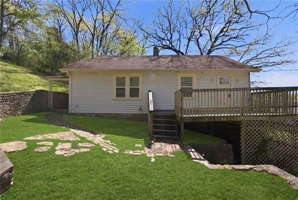 $120,000 | 110 Liberty, Excelsior Springs, MO 64024