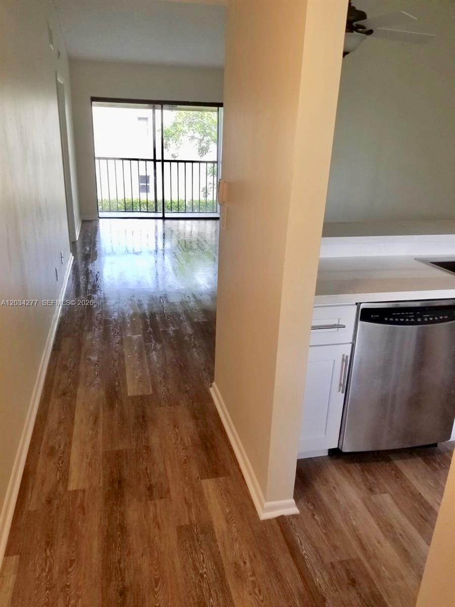 21950 Soundview Terrace, Unit 209 Boca Raton, FL 33433 - Photo 8 of 12