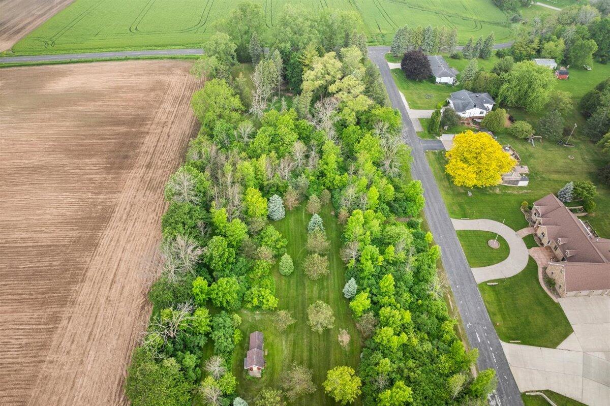 Lt0 Crestview Lane Sheboygan, WI 53083 - Photo 9 of 15 Property Overview