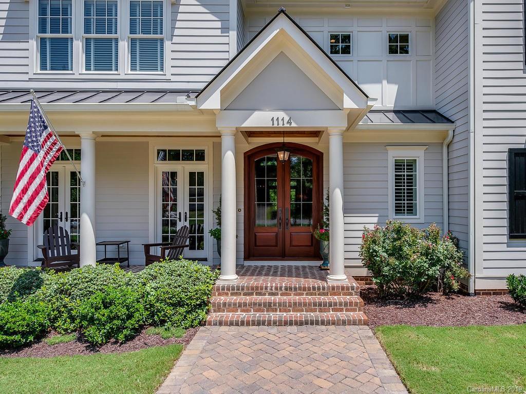 1114 Andover Road Charlotte, NC 28211 - Photo 2 of 44 a front view of a house with garden