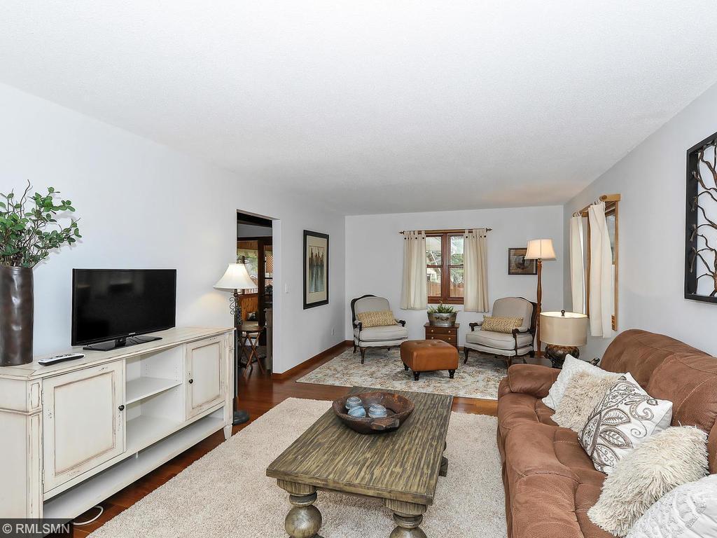 5335 Eureka Road Shorewood, MN 55331 - Photo 10 of 18