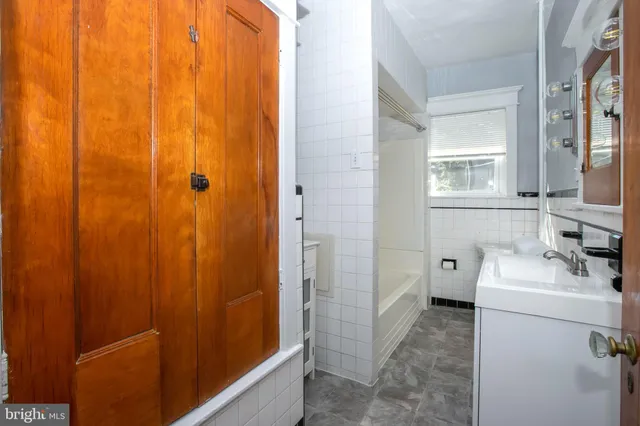 $1,500 | 20 East Merchant Street, Unit B, Audubon, NJ 08106