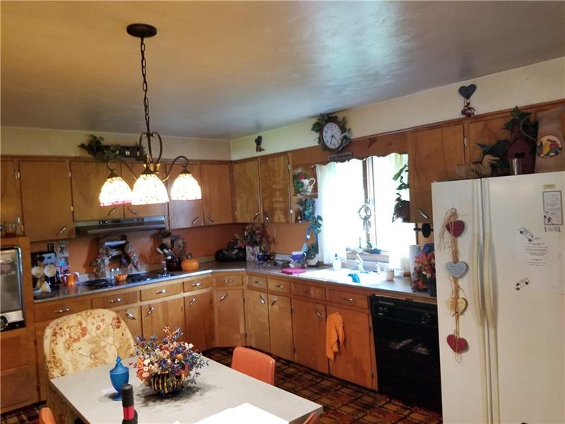 610 South Neshannock Road Hermitage, PA 16148 - Photo 12 of 25 Gallery Image 12