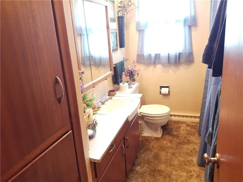 610 South Neshannock Road Hermitage, PA 16148 - Photo 14 of 25 Gallery Image 14