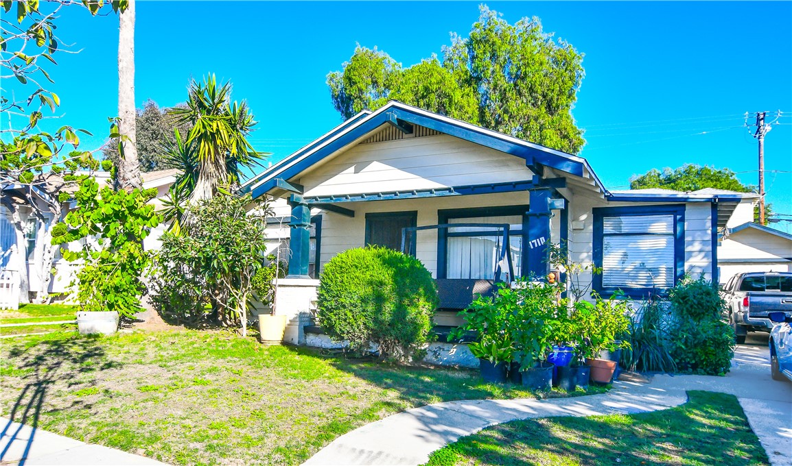 1710 Freeman Avenue Long Beach, CA 90804 - Photo 2 of 7 front view of a house with a yard